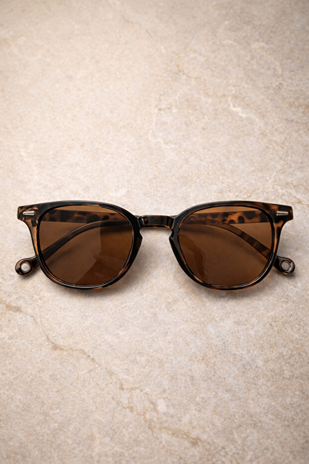 Unisex Women's and Men's Uv400 Protected Square Sunglasses with Bone Case and Cleaning Cloth as a Gift