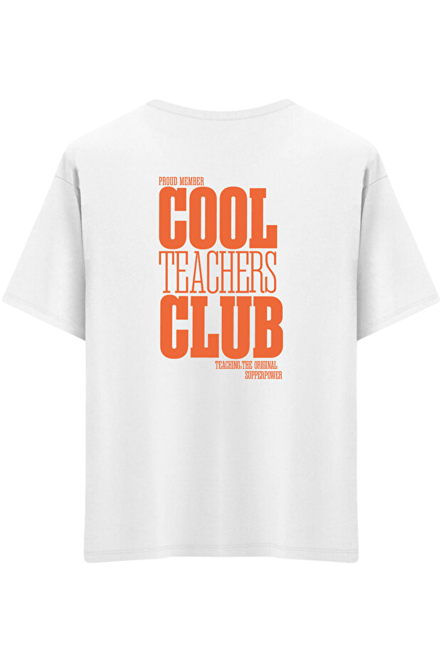 تي شيرت Cool Teachers Club مطبوع ذو رقبة دائرية واسعة الحجم