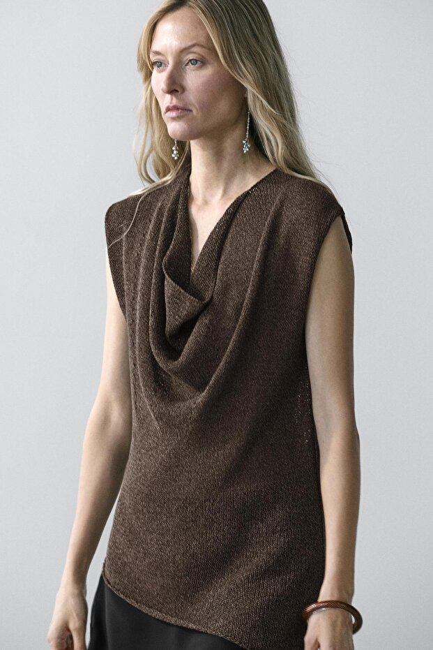 Asimetrik drapeli yaka bluz - 4