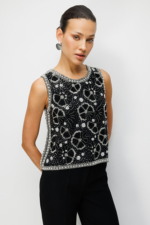 Pullu Taş İşlemeli Bluz - 4