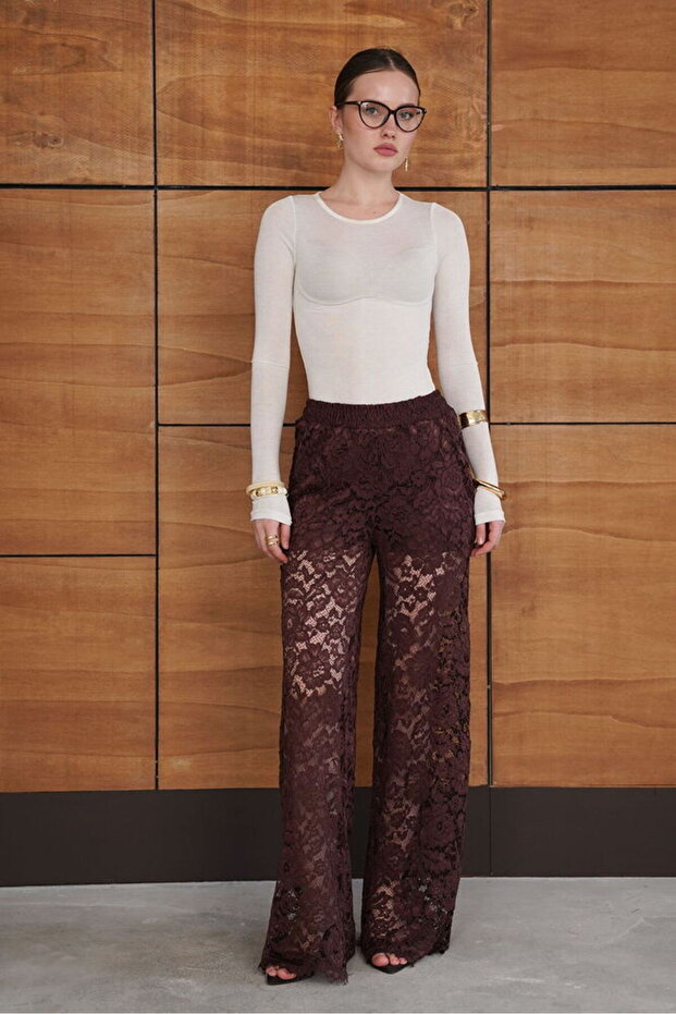 Брюки с бродерии - 3