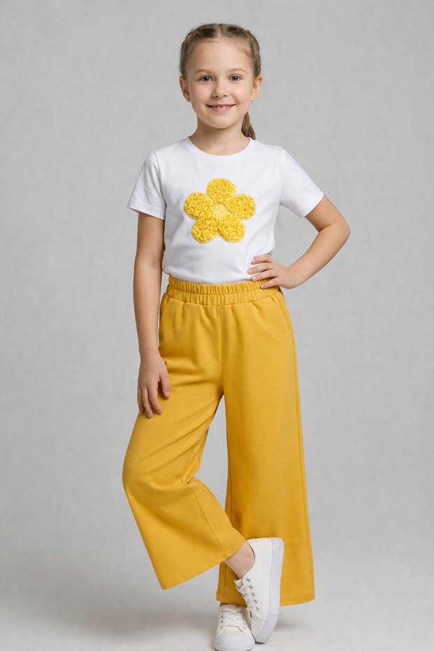 Girls' Yellow Daisy T-Shirt Yellow Wide Leg Pants April 23 Show Outfits