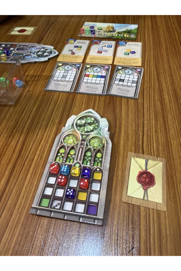 Свещен (2025) - 2