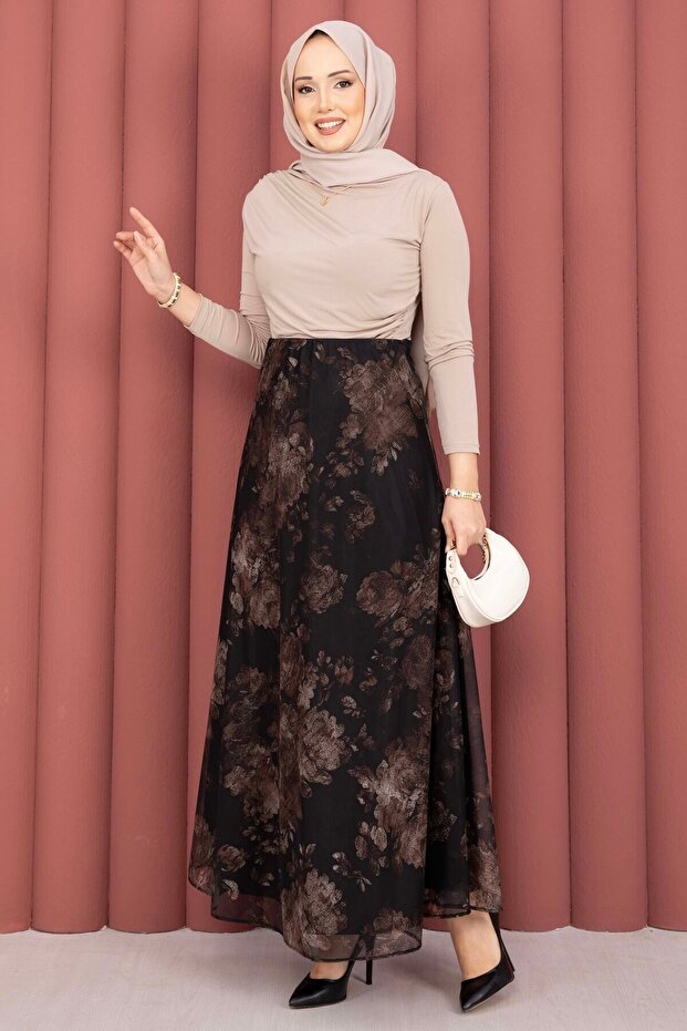 تنورة بنمط الباتيك تول باللون الأسود - 3