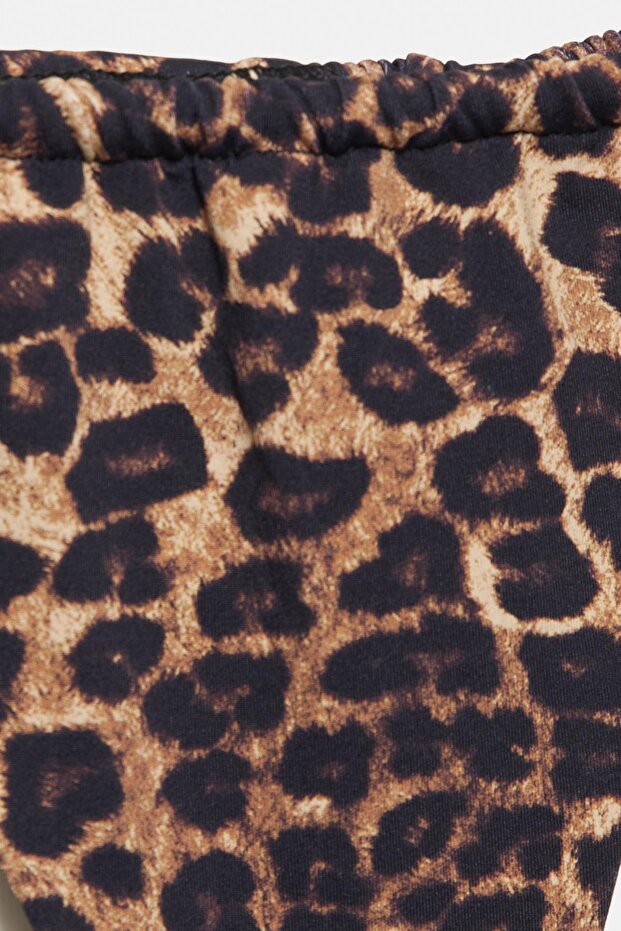 Leopar desenli büzgülü bikini altı - 4