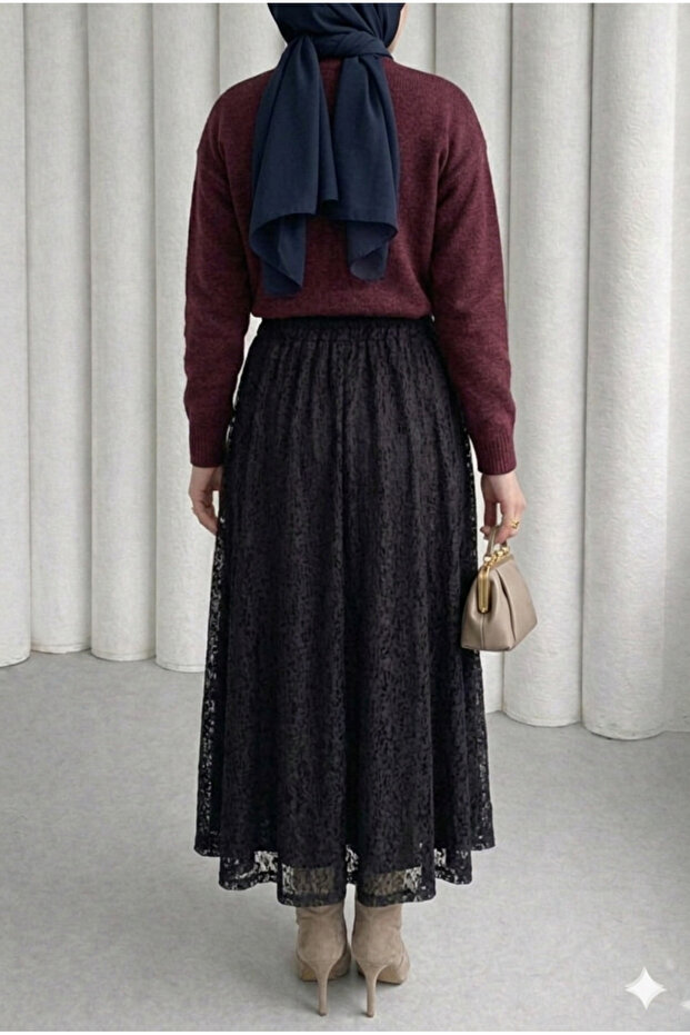 Astarlı Uzun Dantelli Etek - 2