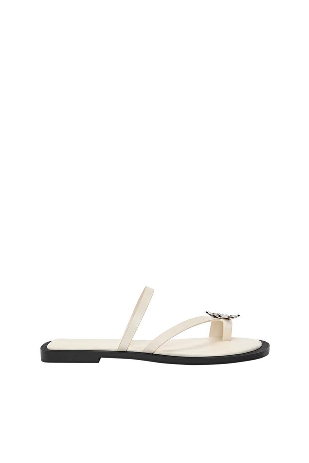 Düz süslemeli sandalet - 2