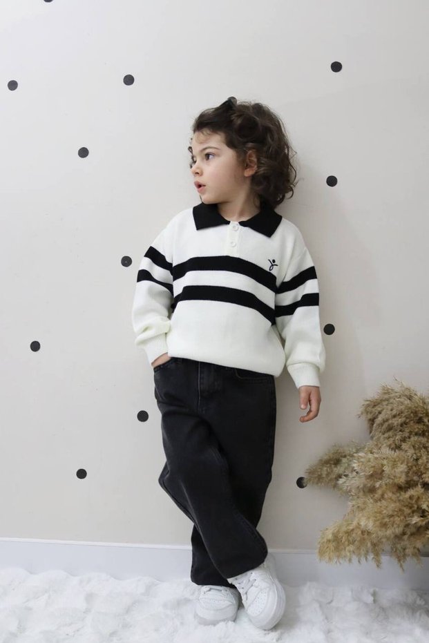 Boys' Blue Denim Pants and Knitted Sweater Two-Piece Set - Holiday Collection
