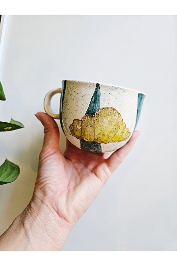 كرواسون مصنوع يدويًا منقوش كوب - 1