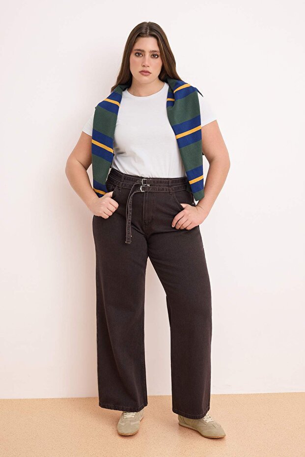 Kahverengi Yüksek Bel Kemer Detaylı %100 Pamuk Non-Stretch Wide Leg/Geniş Paça Jeans TBBSS26CJ00017