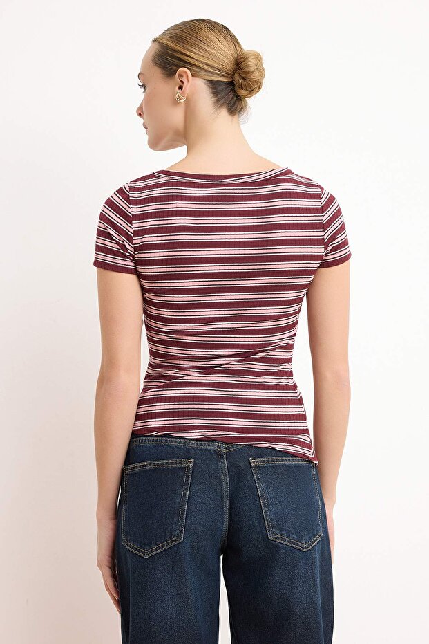 Pembe Çizgili Fitted/Vücuda Oturan Kısa Kollu Büzgülü Fitilli Esnek Örme Bluz TWOSS26BZ00377 - 4