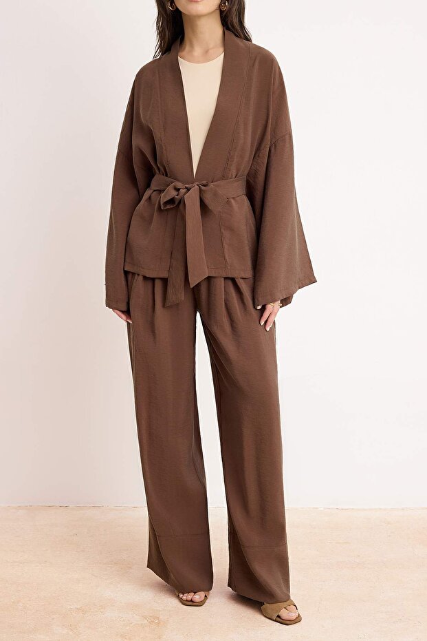 Kahverengi Oversize Dökümlü Kimono Geniş Paça Pantolon Alt - Üst Takım TCTSS26US00048 - 4