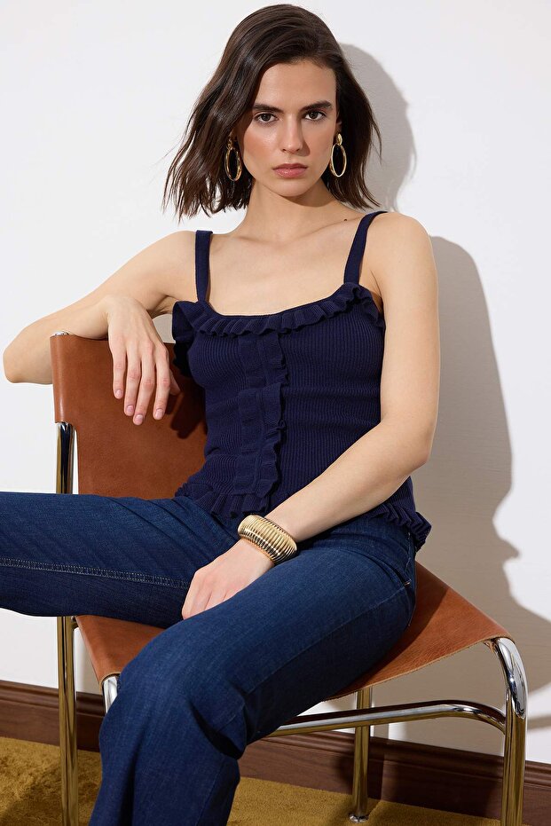 Limited Edition Lacivert Premium İplik Havuz Yaka Vücudu Saran Crop Triko İnce Bluz TWOSS26BZ00304 - 2