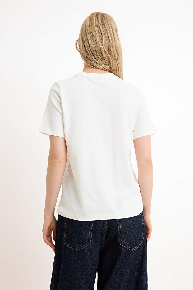 Ekru Kalp Regular/Normal Kalıp Kısa Kollu Tok %100 Pamuk Örme T-Shirt TWOSS26TS00145 - 4