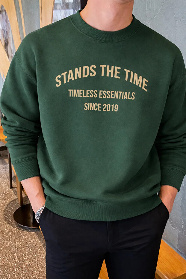 Men's Stands the Time Printed Oversize Crew Neck Red Green Sweatshirt
