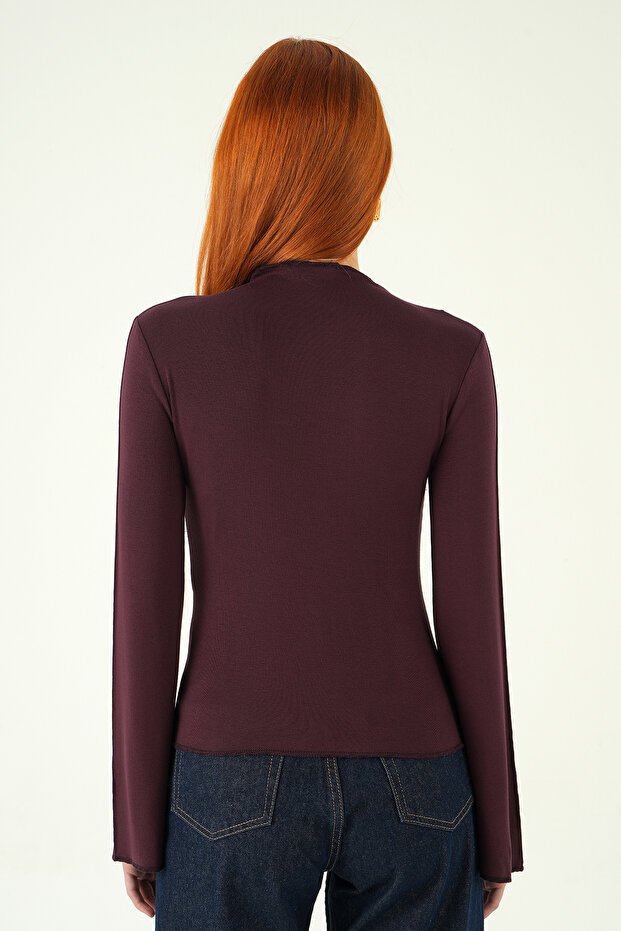 8238A بلوزة ذات ياقة دائرية وجزء أمامي مزين بالزهور بلون البرقوق - 5