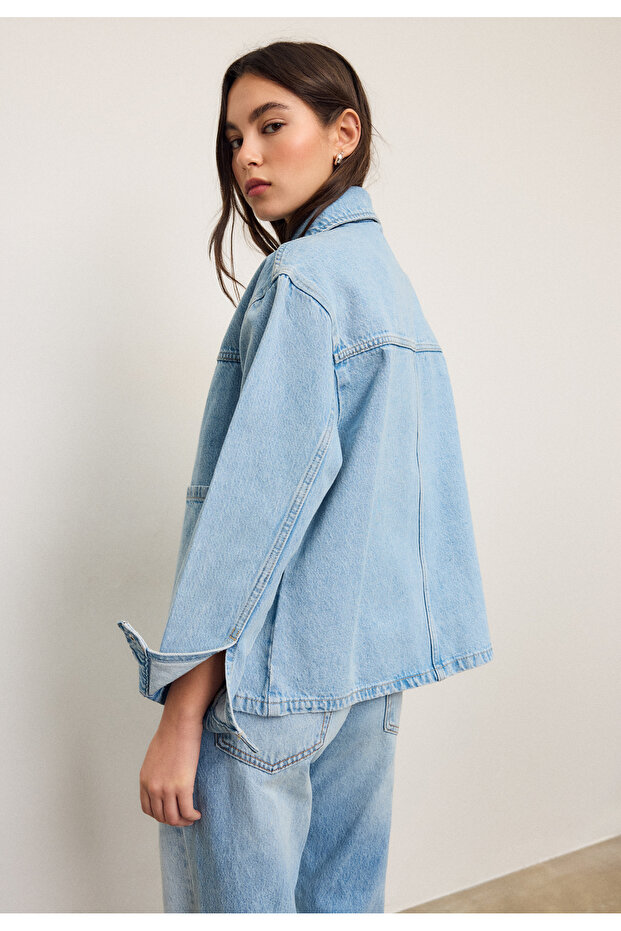 Denim jacket with pockets - 5
