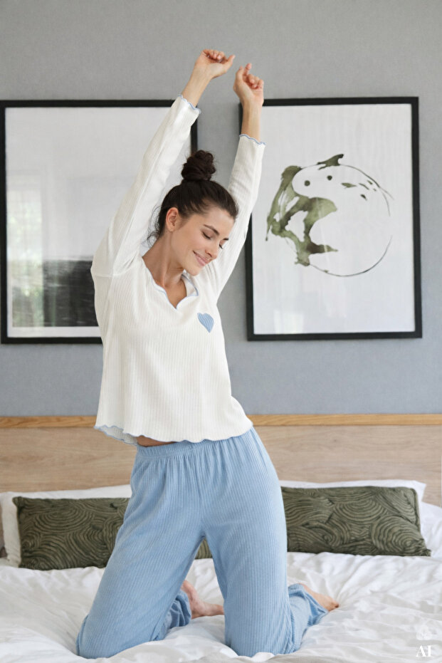 Women's Soft Touch Corded Fabric Long Sleeve Pajamas Set