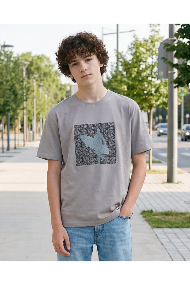 Senior Boys Dark Grey Shoreline Drive Over Size T-Shirt