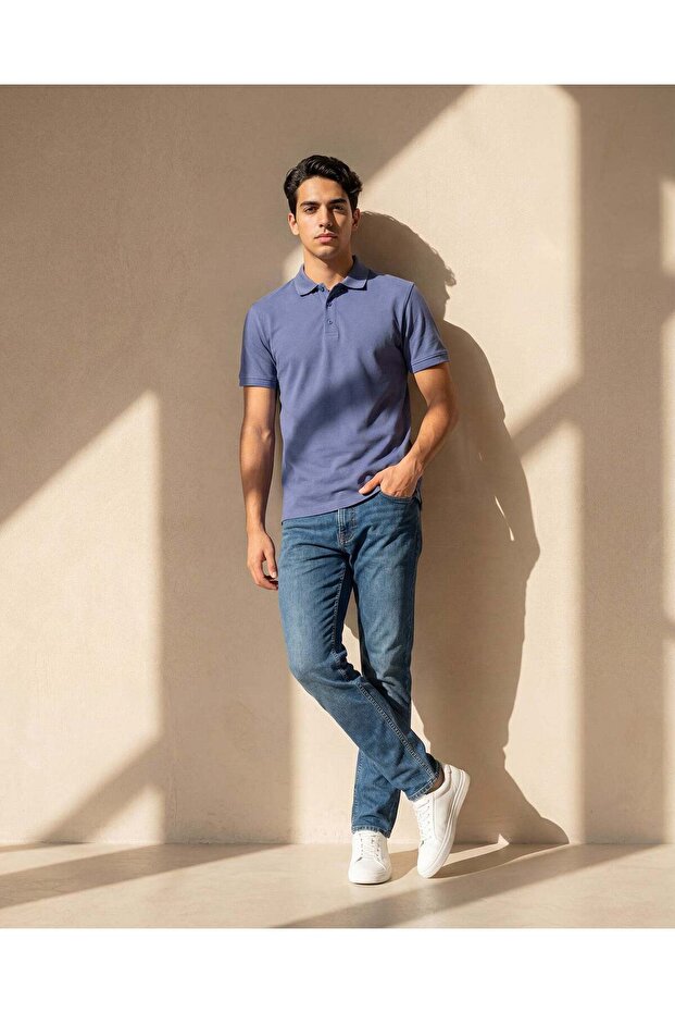 قميص بولو رجالي أساسي باللون الأزرق - 2