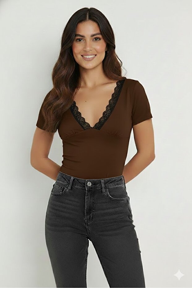 Women's Lace Detailed V-Neck Short Sleeve Blouse