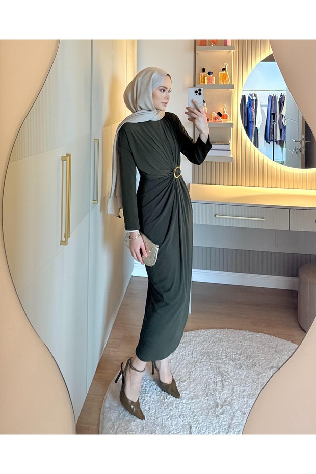 Şık Tokalı Sandy Elbise - 1