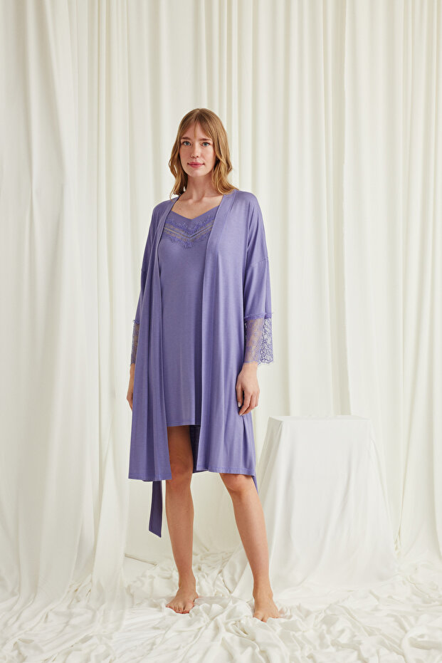 Women'S, Lilac, Low-Cut Collar and Lace Sleeves Dressing Gown Set