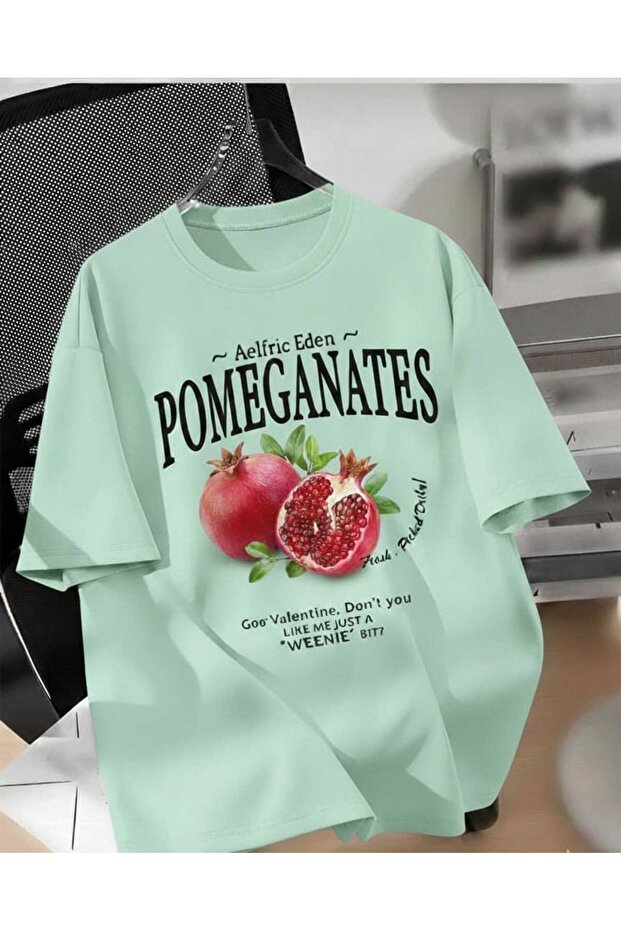 Unisex Men/Women Pomaganates Custom Printed Oversize Cotton T-Shirt T-Shirt