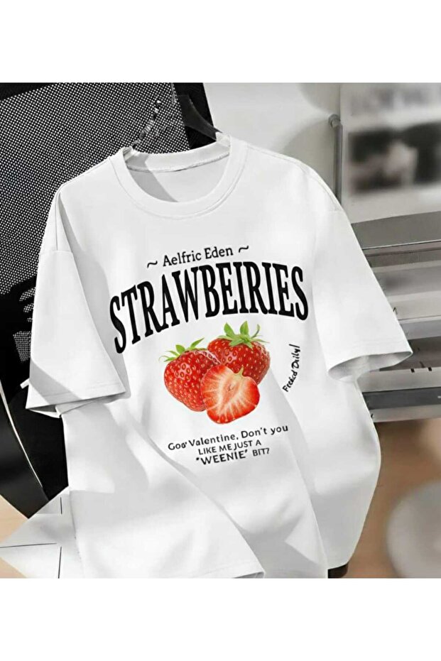 Unisex Men/Women Strawberries Custom Printed Oversize Cotton T-Shirt