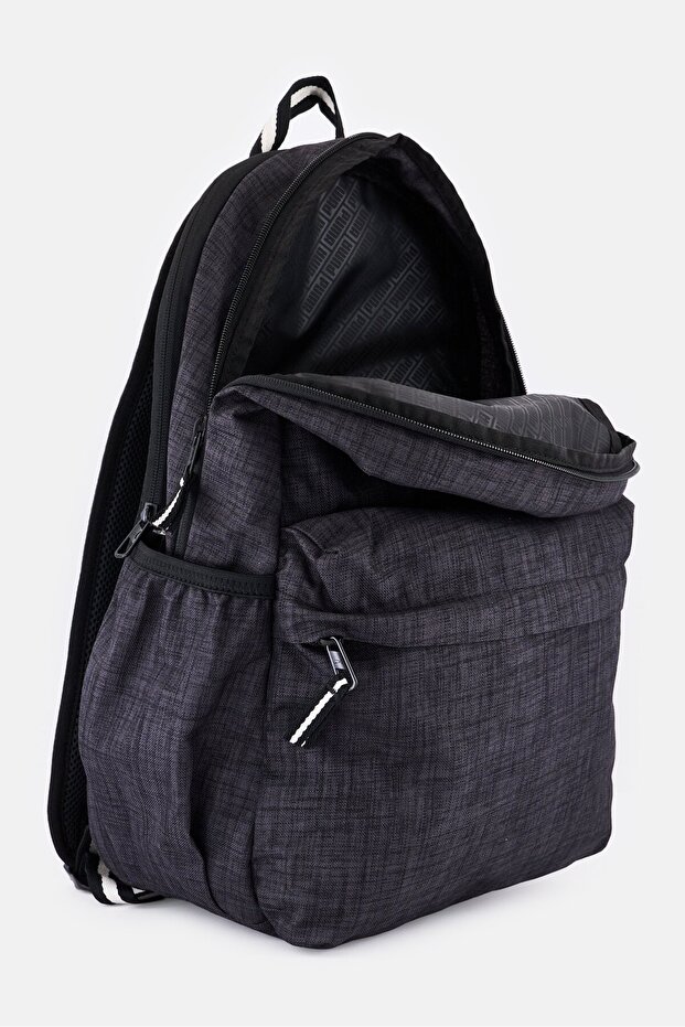 حقيبة ظهر رجالية بشعار ماركة، رمادي داكن - 3