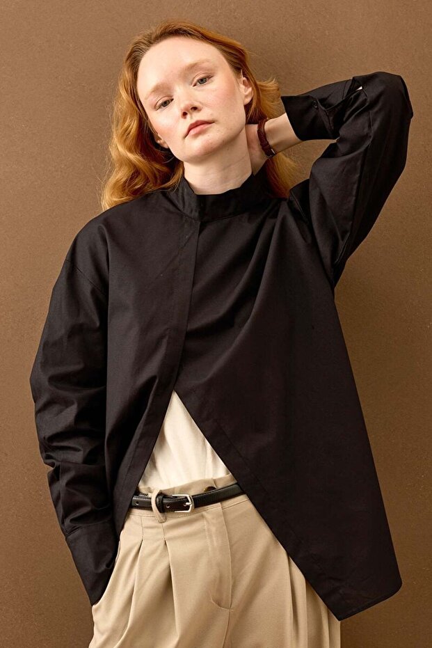 Siyah Ön Yırtmaçlı Gömlek - 3