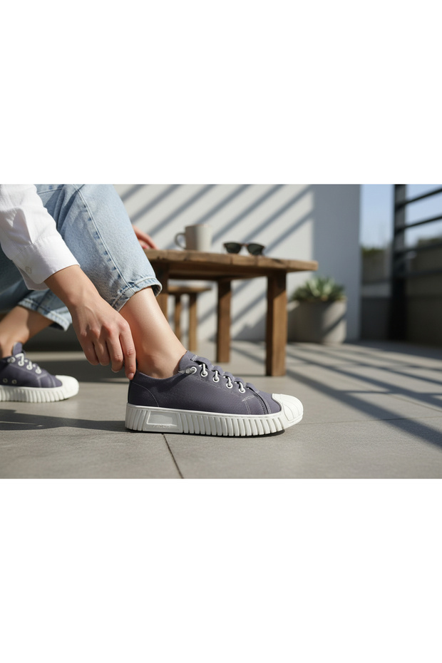 Women's Sneaker Offering All-Day Comfort
