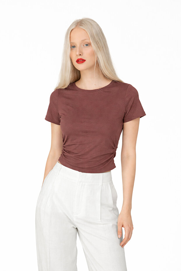Basic Cotton T-Shirt – Minimal Touch