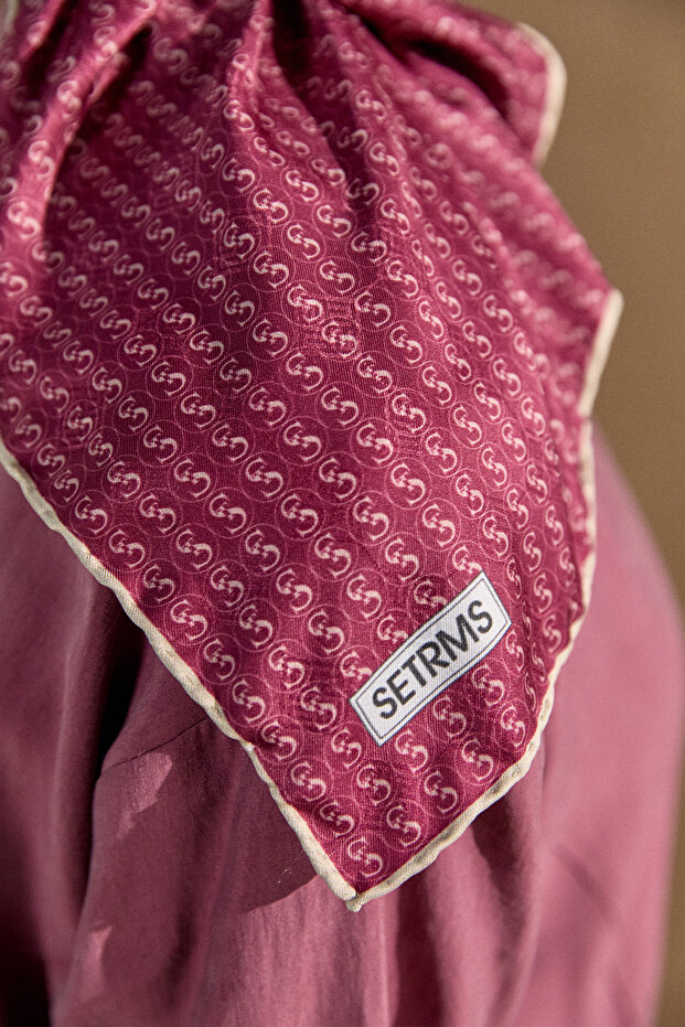 Monogram Eşarp - 4