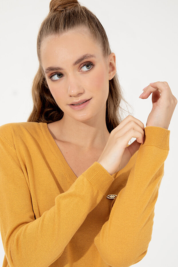 Women's Safran Basic V-Neck Sweater 50251912-Vr043