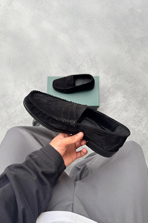 Bow-Tie Suede Shoes Black