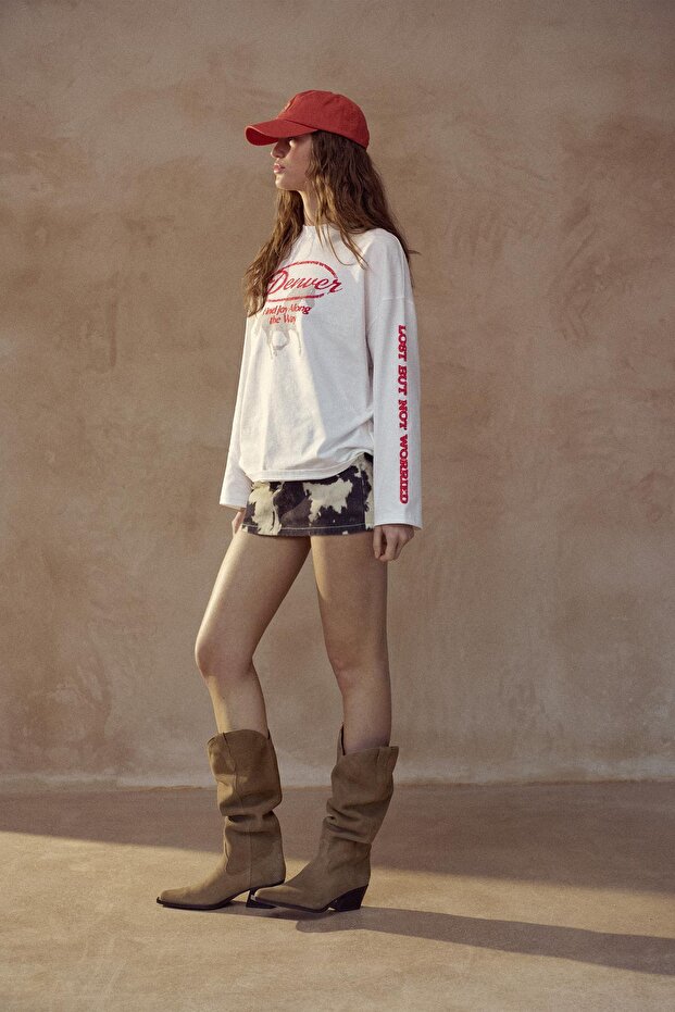 At grafik baskılı t-shirt - 4