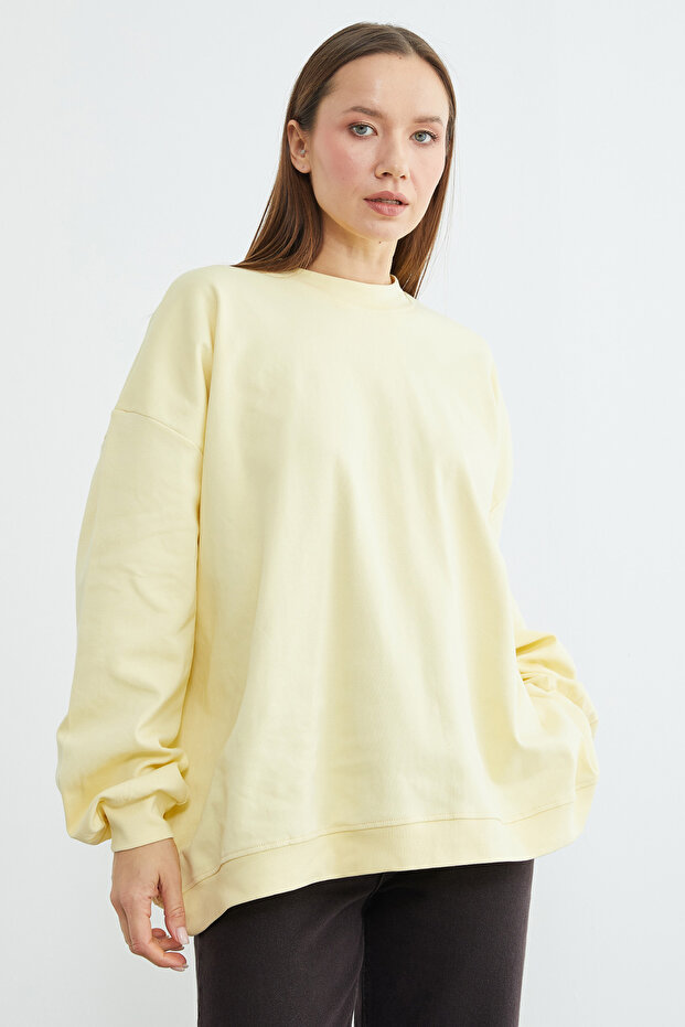 Basic Bisiklet Yaka Oversize Sweatshirt - 1