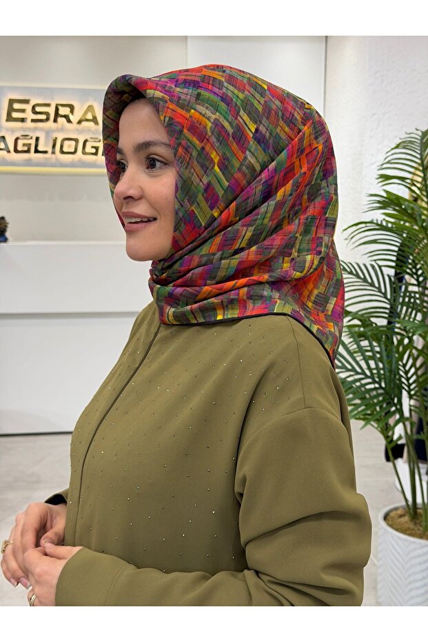 وشاح من سلسلة الصيف/الخريف