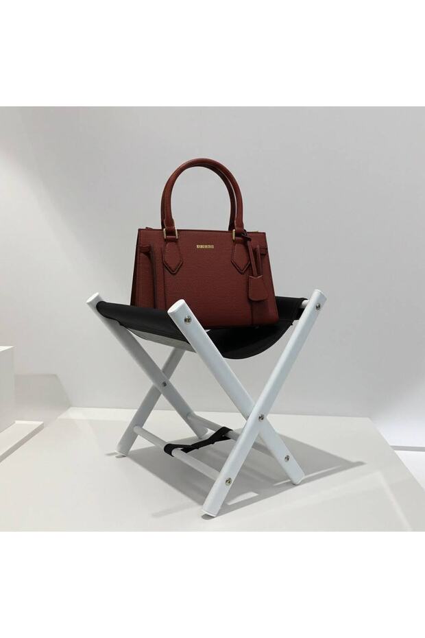 Universal headphone holder. - 1