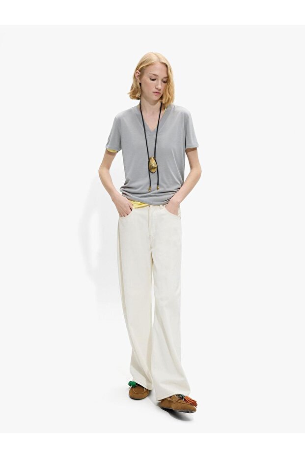 Kadın V-Yaka Basic T-shirt - 2