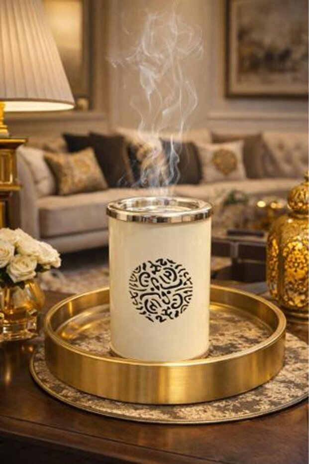مبخرة معدنية أسطوانية مزخرفة
