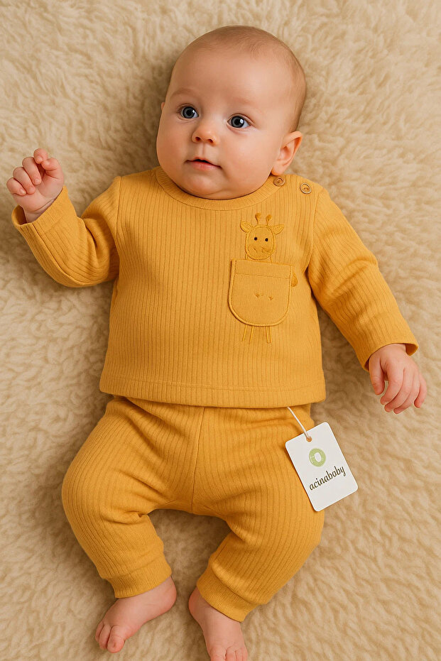 Giraffe Pocket Embroidered Shoulder Buttoned 100% Cotton Baby Boy Set