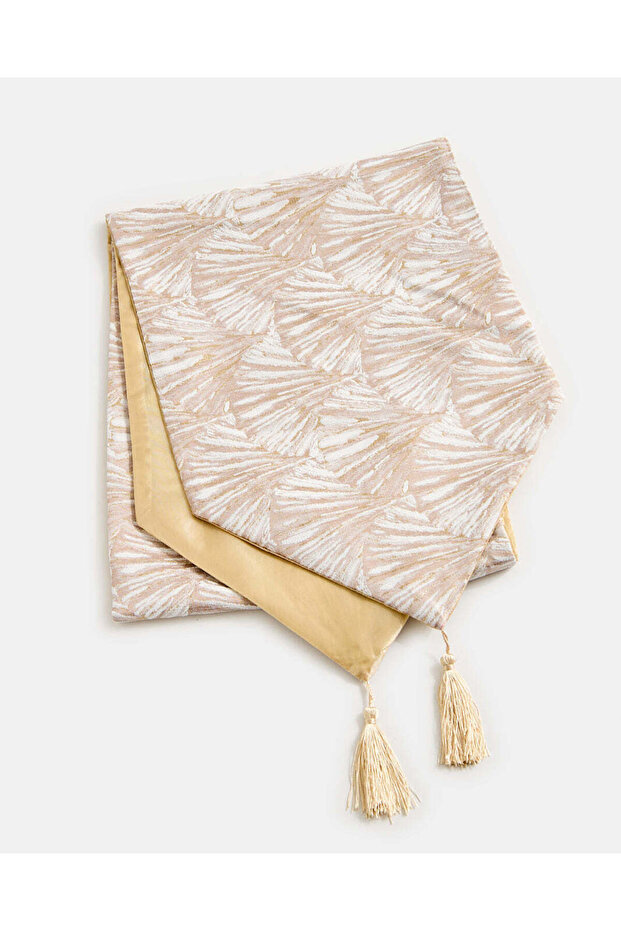 مفرش طاولة طويل مطبوع باللون الذهبي - 3