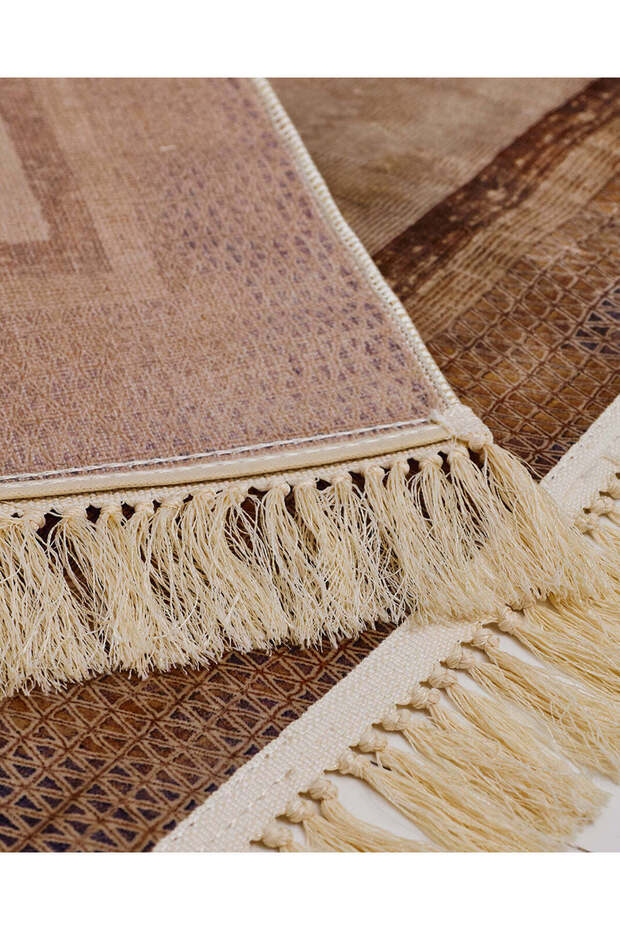 مفرش طاولة مطبوع بلون بيج كشمير - 4