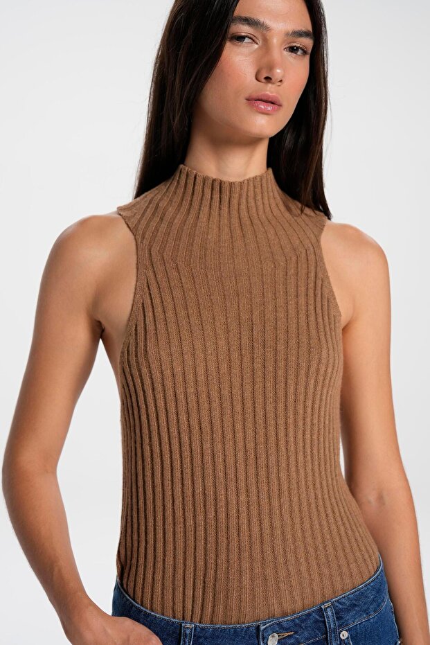 Camel Ribbed Sleeveless Sweater