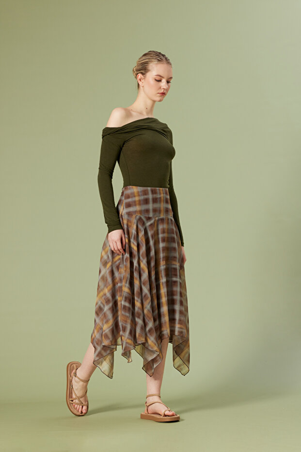 Ultralight Fabric Asymmetric Collar Top