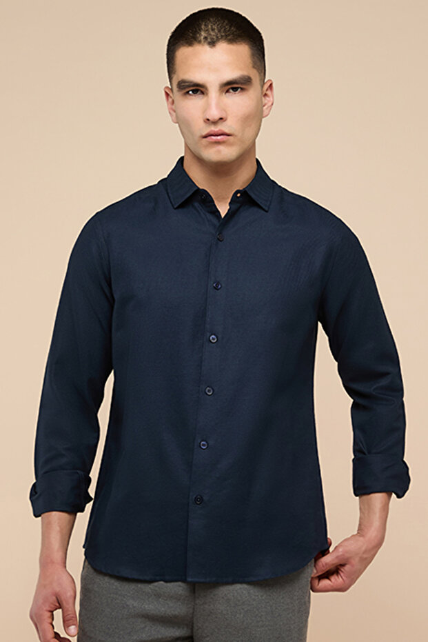Solid Shirt with Classic Collar and Long Sleeves