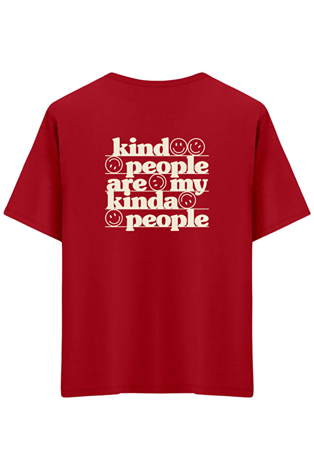تي شيرت Be Kind مطبوع ذو ياقة دائرية كبير الحجم