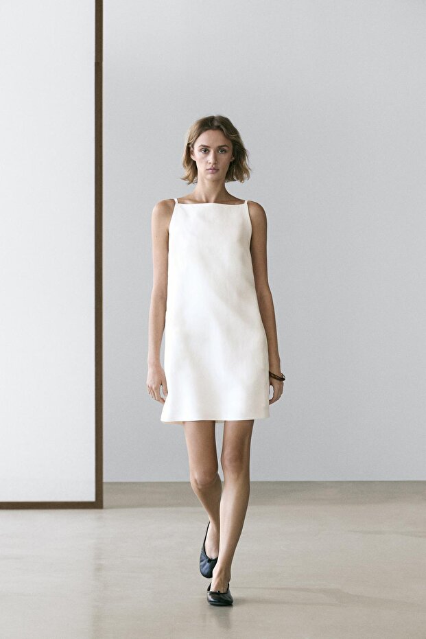 Dökümlü mini elbise - 4